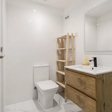 Joivy Minimalistic W Patio In Principe Real Apartment