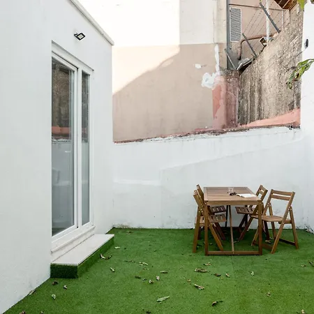 Apartman Joivy Minimalistic W Patio In Principe Real *